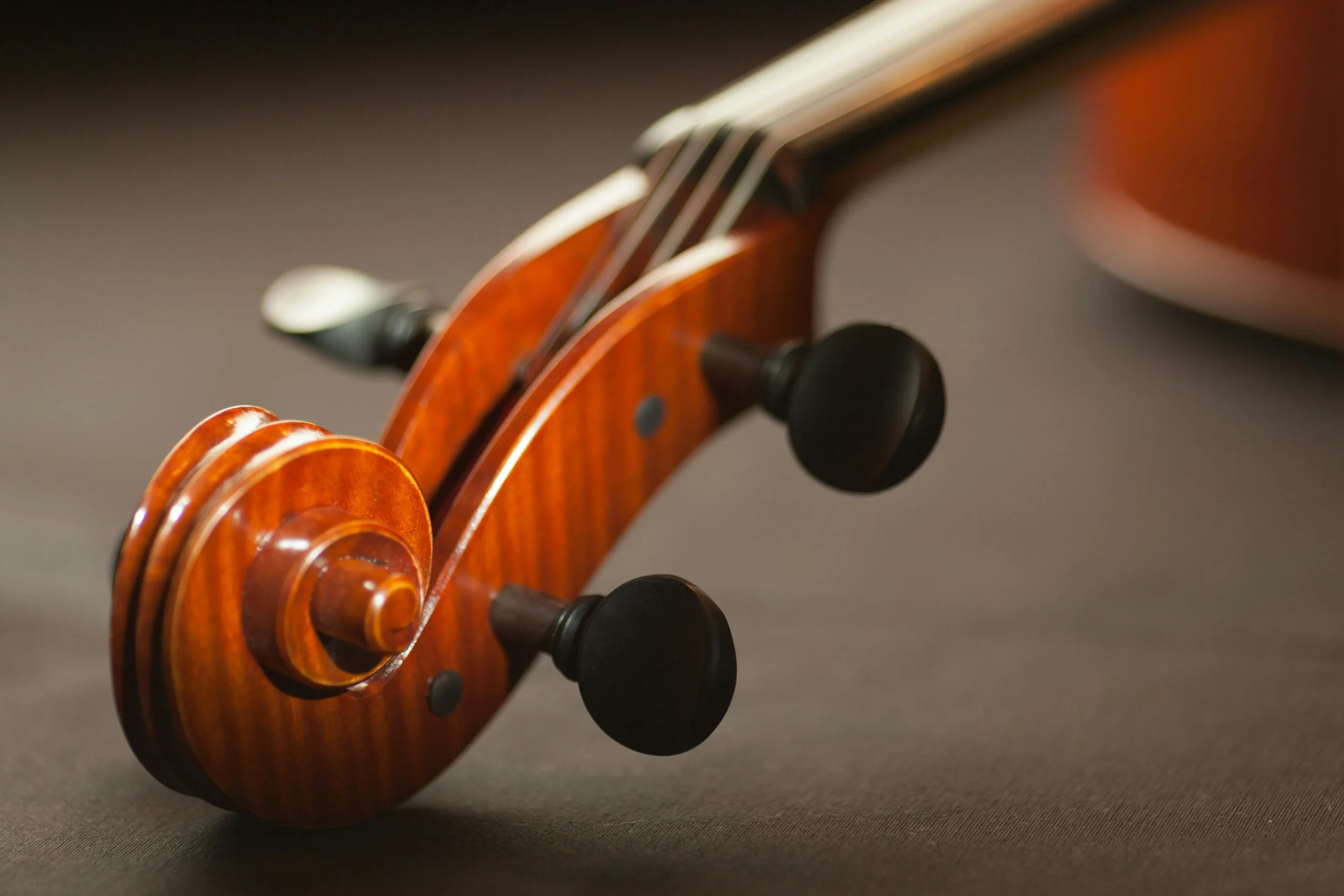 Clavijas de un violín