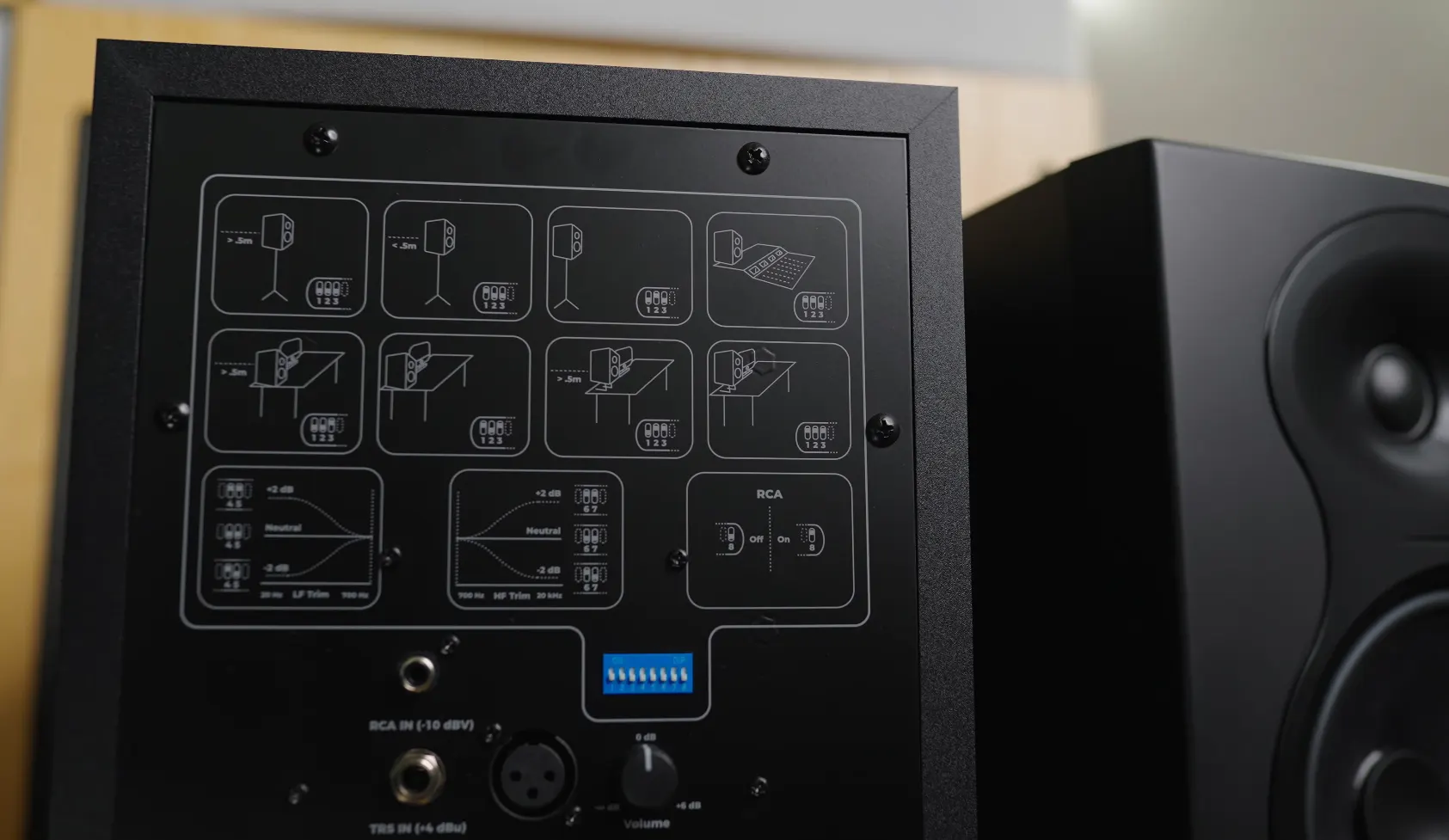 Kali Audio LP-6 04