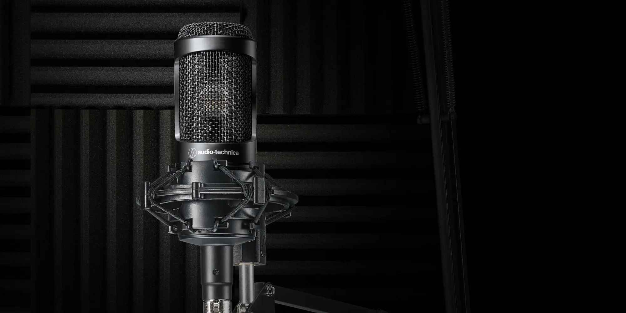Audio-Technica AT2035 Un micrófono para cantar barato pero buenísimo