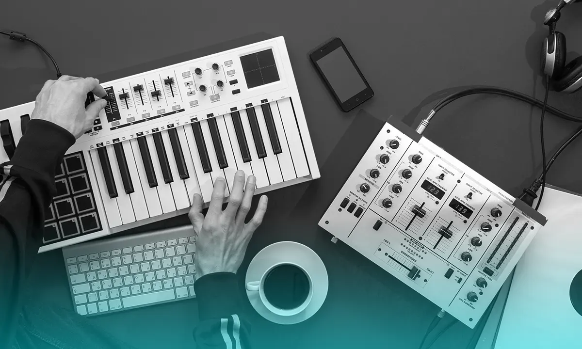Descubre cómo el midi y los sintetizadores de modelado analógico pueden transformar tu producción musical
