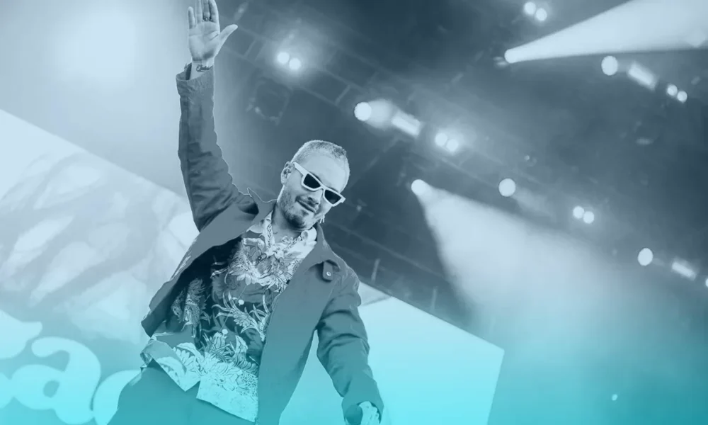 ¿Quién es el reggaetonero que reinventa su carrera cambiando de equipo? Descúbrelo aquí.