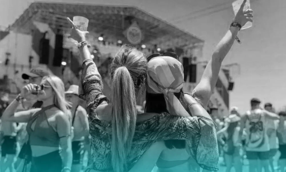Las 10 canciones de reggaetón que marcaron el verano de cada década