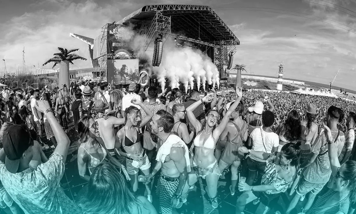 Los 10 artistas de reggaetón con más presencia en festivales internacionales