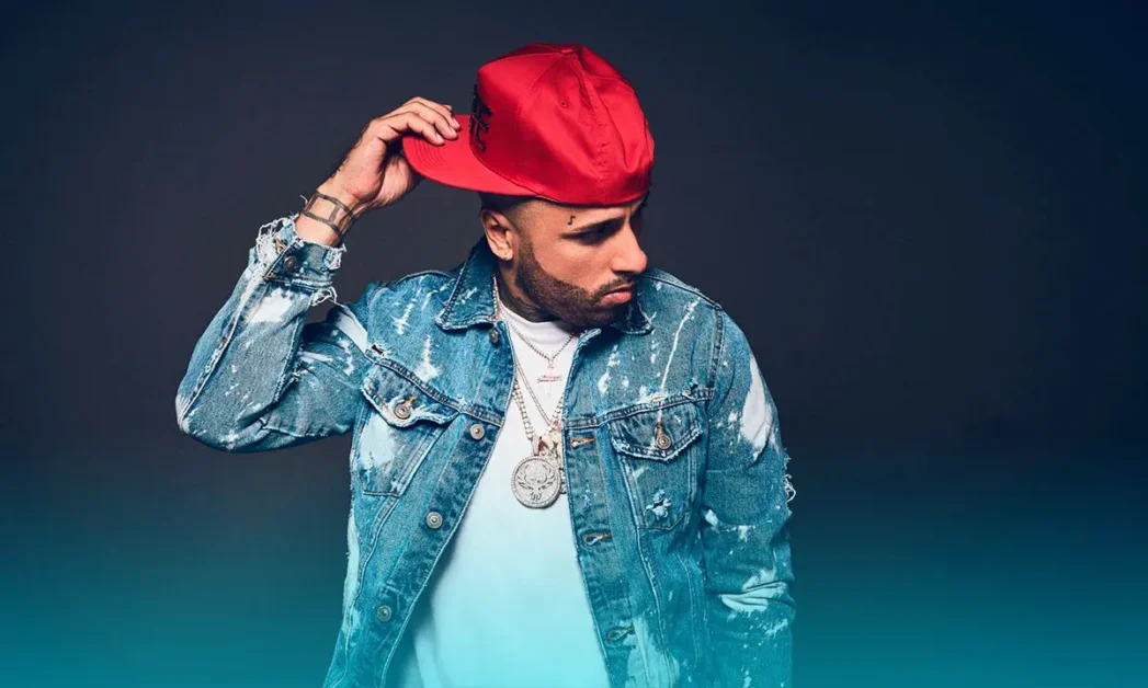 https://www.creatupropiamusica.com/wp-content/uploads/2025/04/Nicky-Jam-y-los-generos-musicales-que-escucha-fuera-del-regueton-1047x628.webp