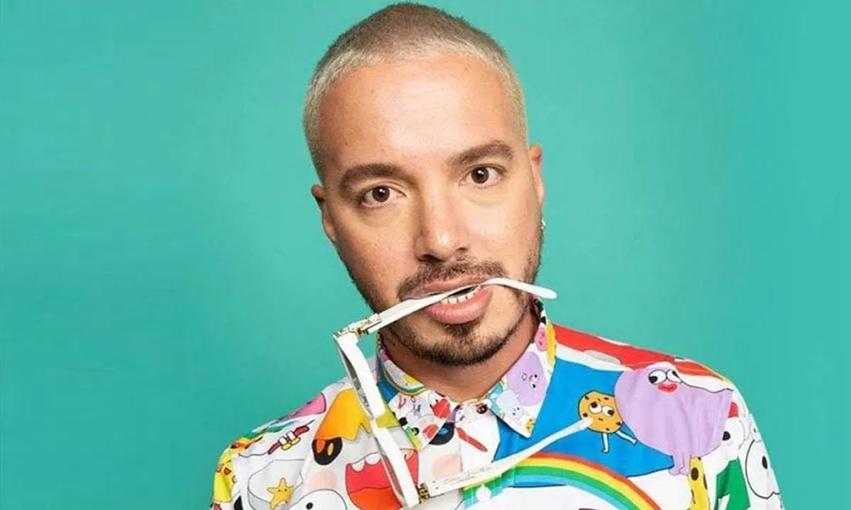 ¿Cómo J Balvin ha sido pionero en la combinación del reggaetón con otros géneros musicales?