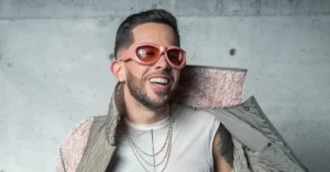 ¿Cuántos tatuajes tiene De La Ghetto en total?