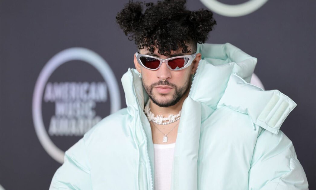 ¿Por qué Bad Bunny es considerado el “nuevo rey” del reggaetón?