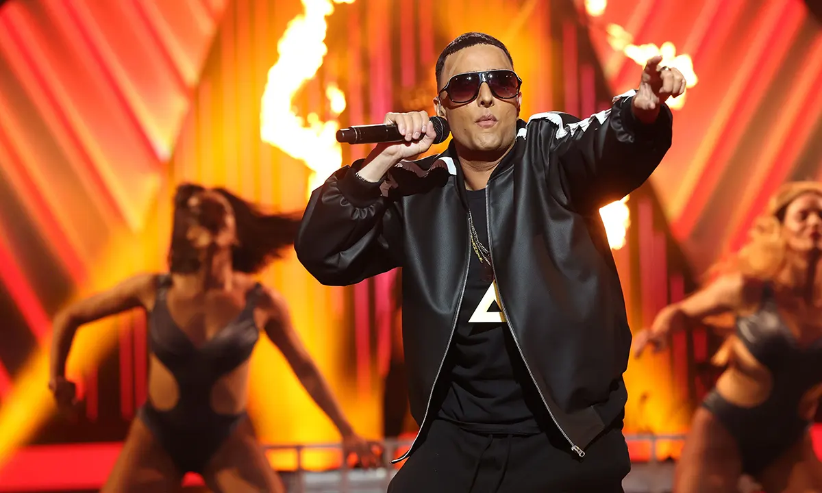 ¿Qué impacto ha tenido la canción "Lo Que Pasó
