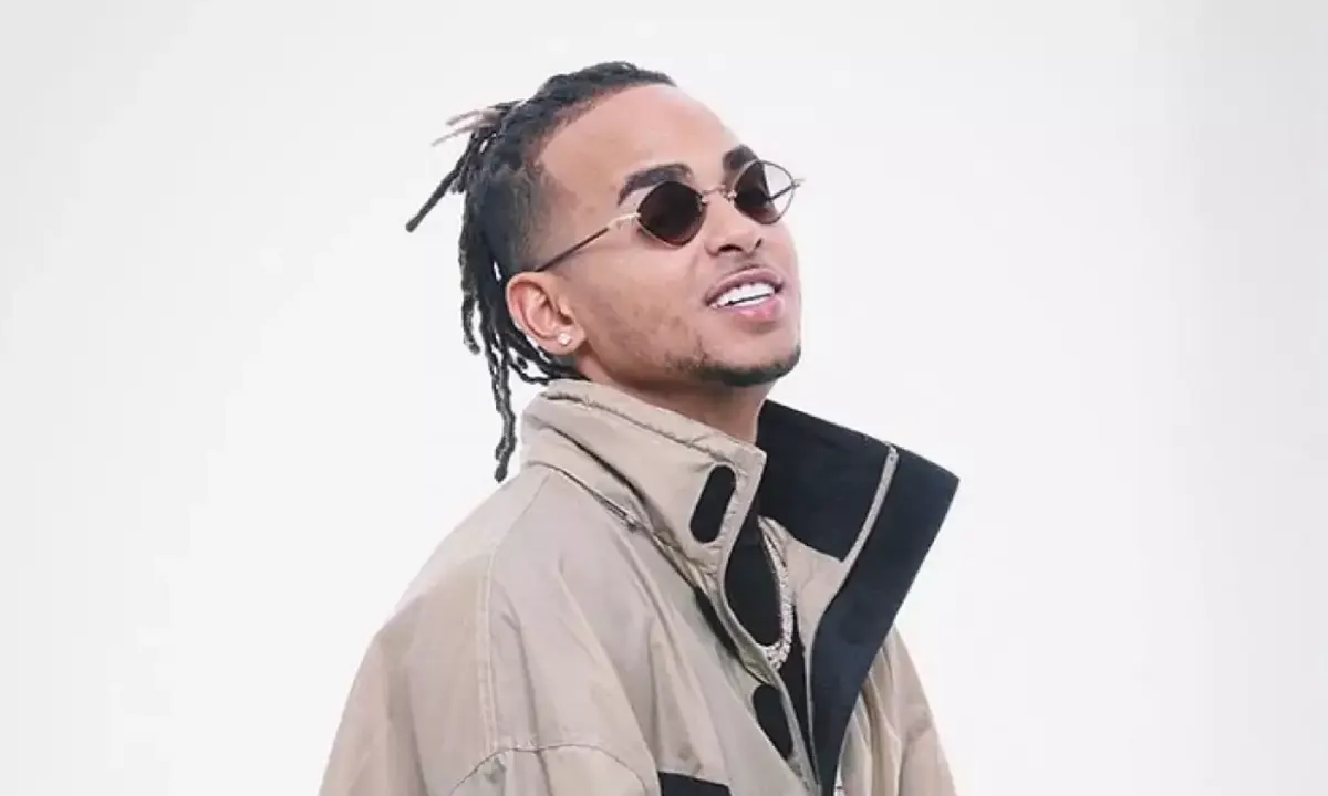 ¿Qué tipo de contenido comparte Ozuna en sus redes sociales?