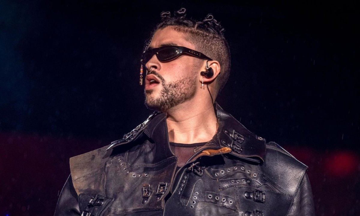 ¿Qué tipo de letra suele escribir Bad Bunny en sus canciones?