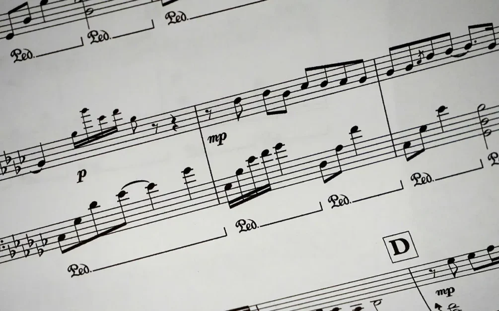 Canciones que juegan con el equilibrio espacial