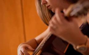 Cuidando tu Salud como Guitarrista: Prevención de Lesiones Musculares