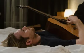 El Impacto de los Pantalones Apretados en la Salud y Rendimiento del Guitarrista