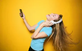 El impacto de la música en la productividad laboral