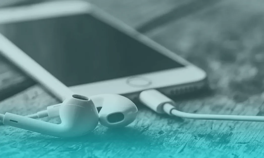 Instrumentos que puedes tocar en silencio con auriculares