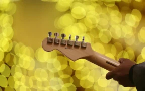 Prevención y Alivio del Dolor de Cadera en Guitarristas: Claves para Tocar con Comodidad