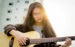Protege Tu Pasión: Rutina de Calentamiento Esencial para Guitarristas