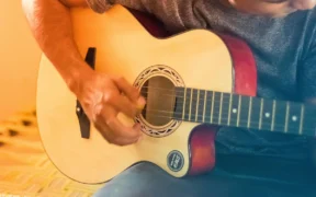 Salud del Guitarrista: Cómo Evitar Dolores Musculares al Tocar