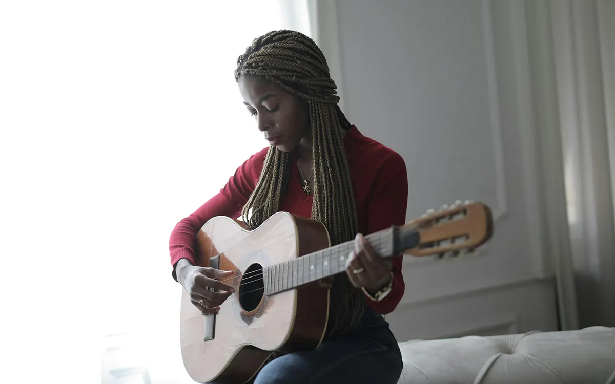 Visualización: La Clave para la Recuperación y Bienestar del Guitarrista