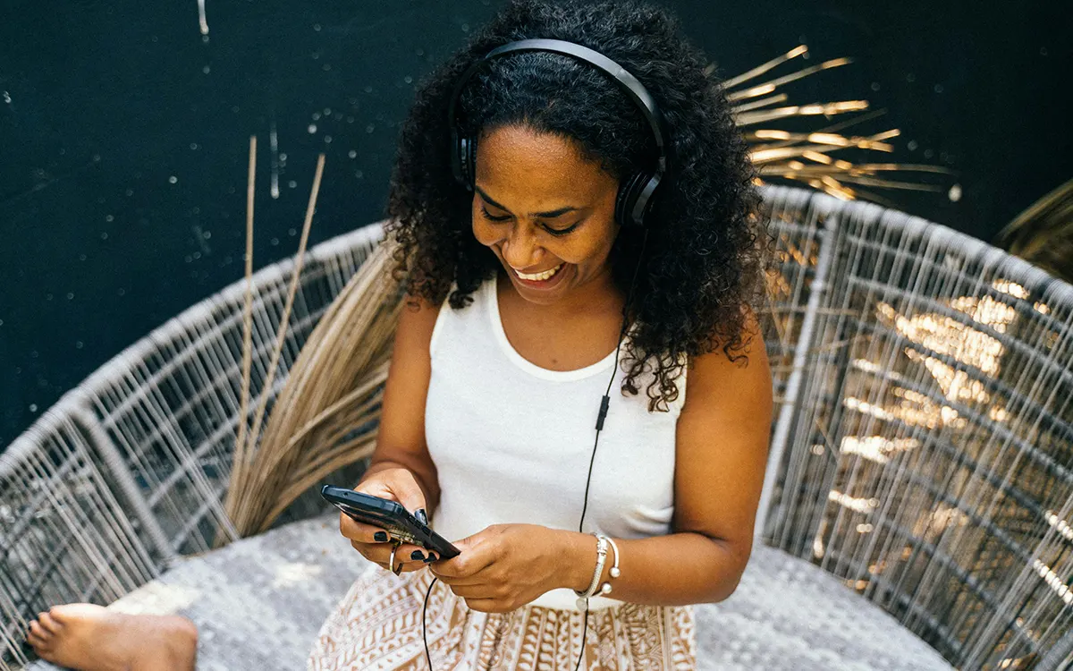 ¿Por qué algunas canciones suenan mejor en vinilo?