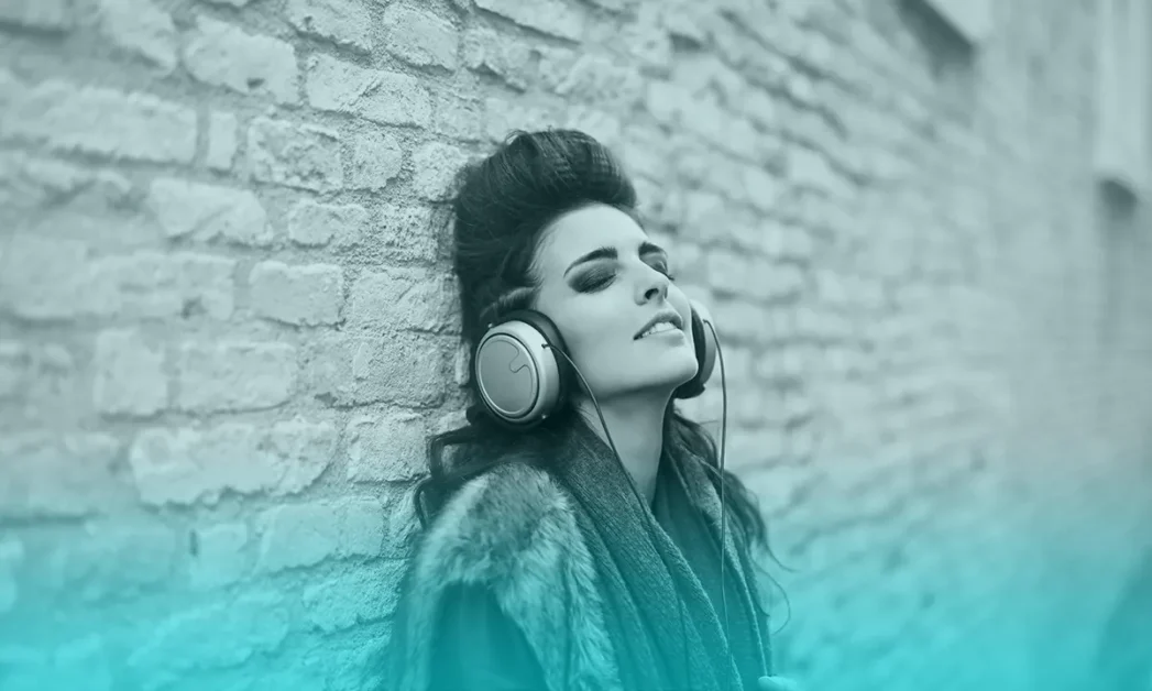 ¿Puede una nota provocar alucinaciones auditivas?