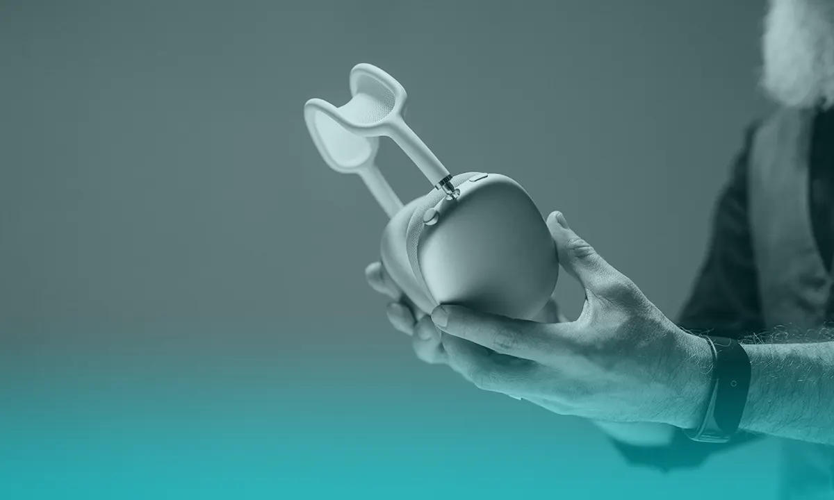 ¿Qué frecuencia genera sensación de compresión craneal?