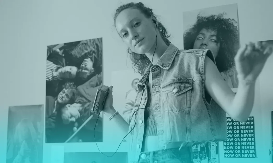 ¿Qué músicos usaron errores de software como parte del proceso creativo?