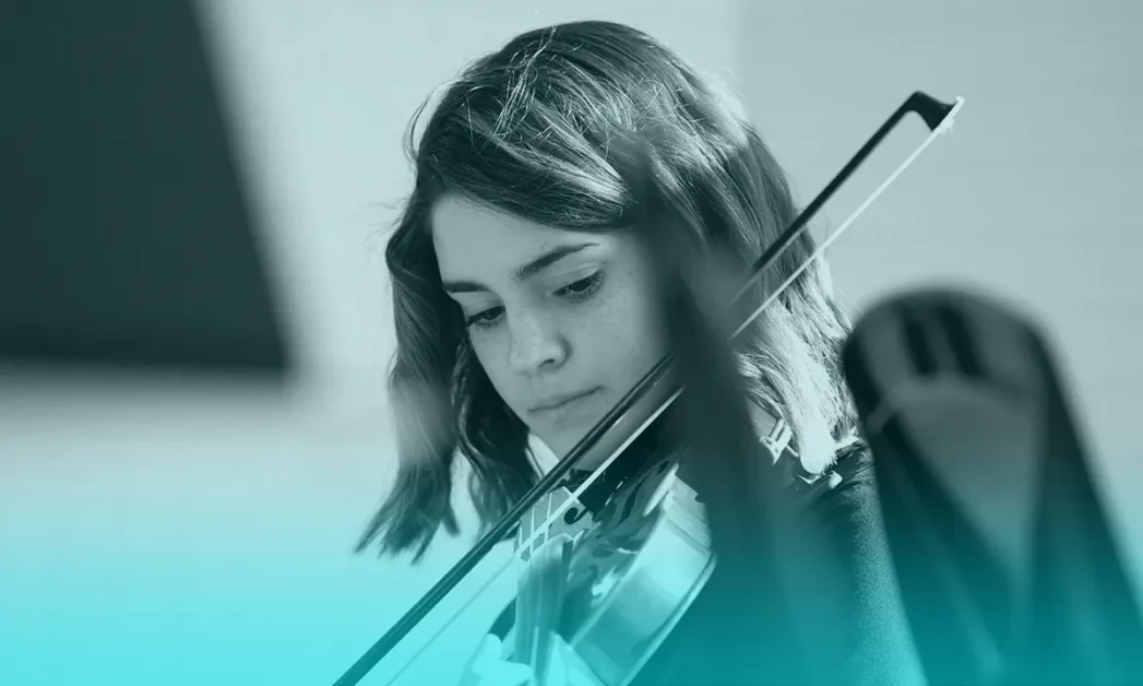 Cómo el estudio del violín afecta el hemisferio derecho