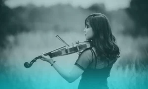 Cómo usan el violín los músicos callejeros en África