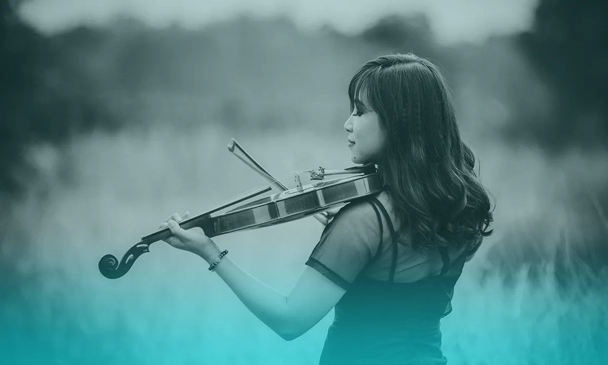 Cómo usan el violín los músicos callejeros en África