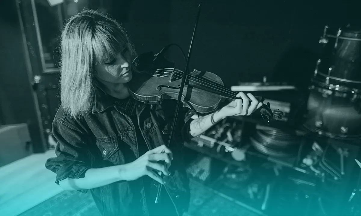 Videojuegos donde el jugador toca violín en tiempo real