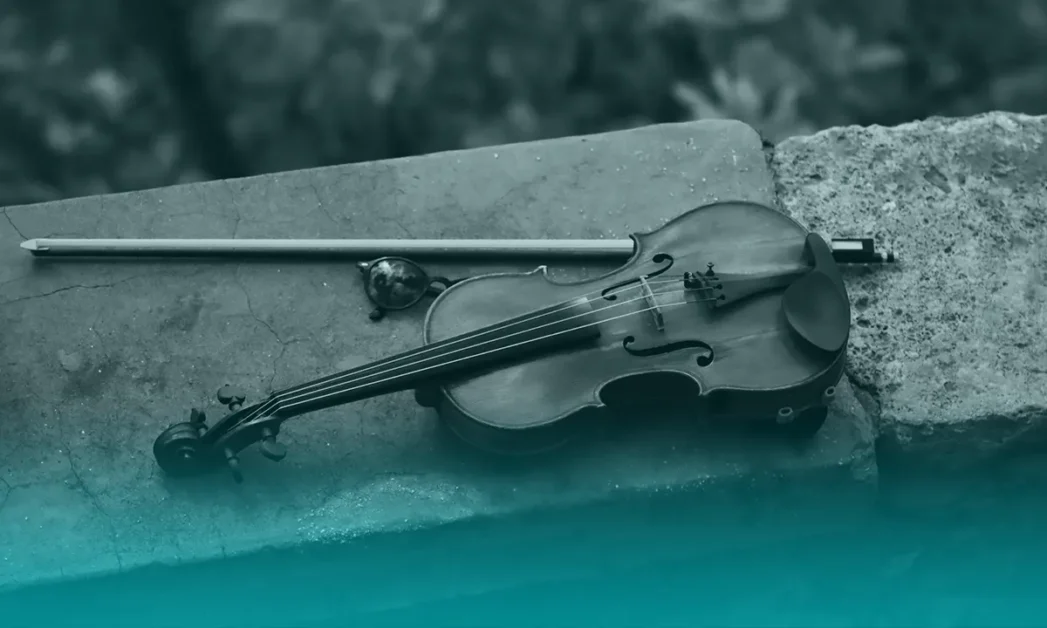 ¿Qué suena si haces vibrar el violín sin cuerdas?
